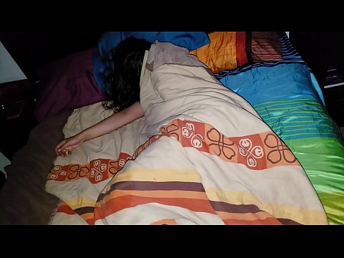 ❤️ Anak tiri berating ibu tiriné enom nalika dheweke turu. ☑ Porno fb ing kita% jv.mrvideospornogratis.ru%